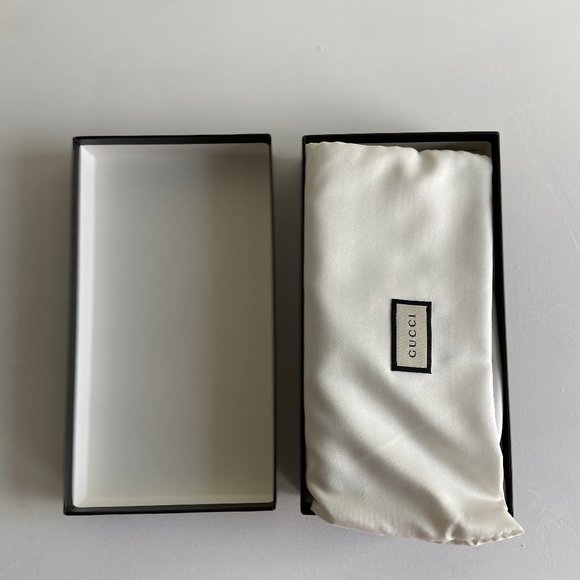 GUCCI Blue Ny Yankee Wallet - Picture 6 of 11